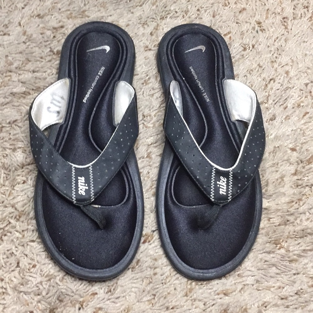 Nike Flip Flops